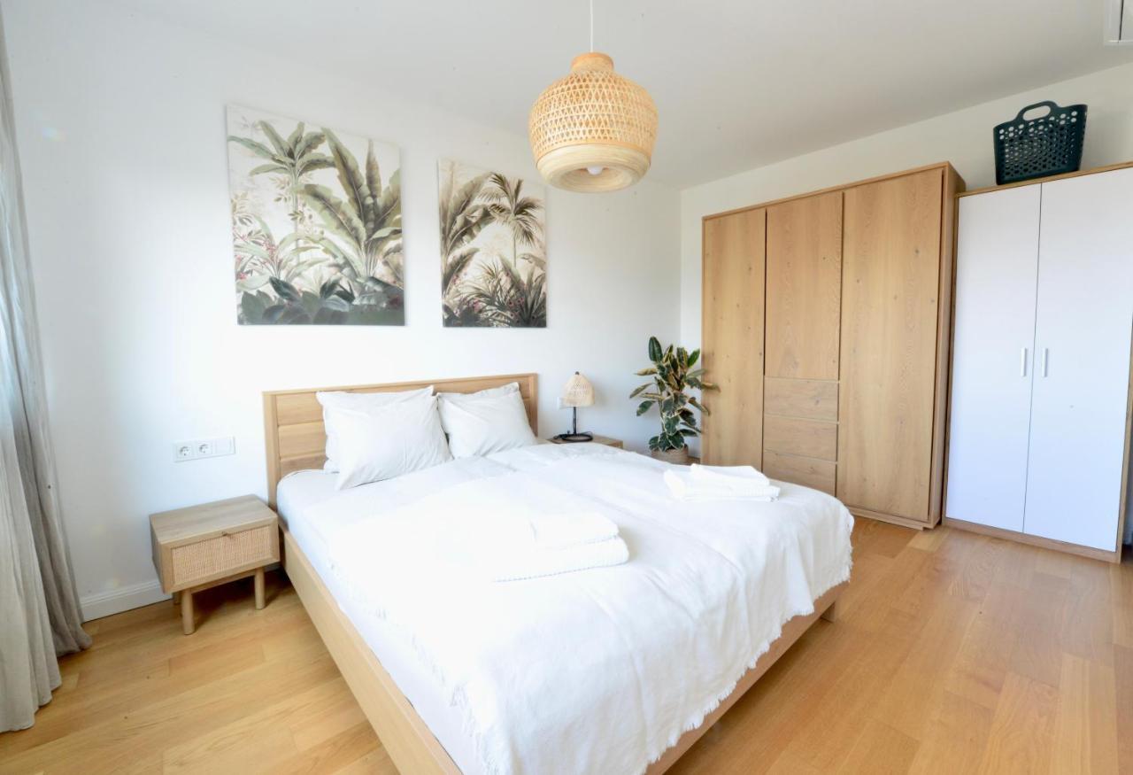Modern & Stylish Close To Centre Apartment Wina Bagian luar foto