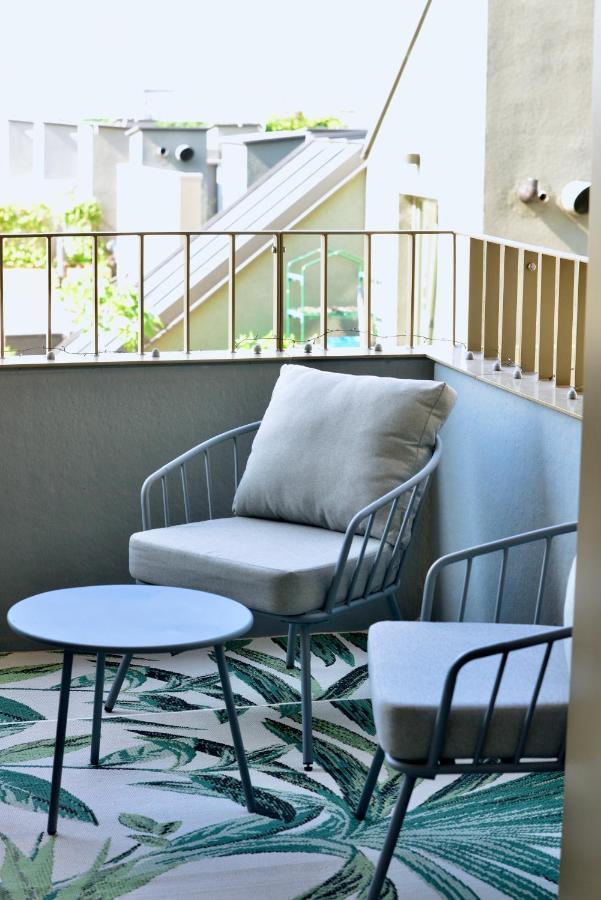 Modern & Stylish Close To Centre Apartment Wina Bagian luar foto