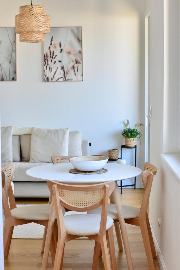 Modern & Stylish Close To Centre Apartment Wina Bagian luar foto