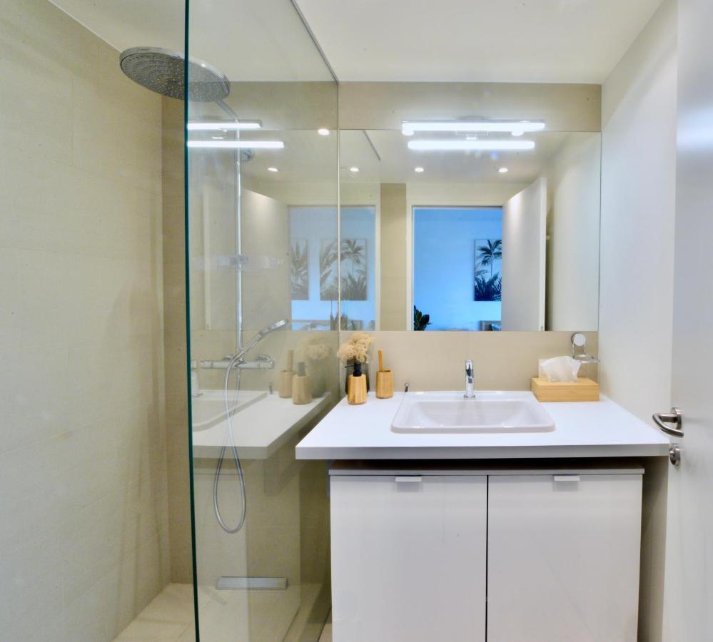 Modern & Stylish Close To Centre Apartment Wina Bagian luar foto